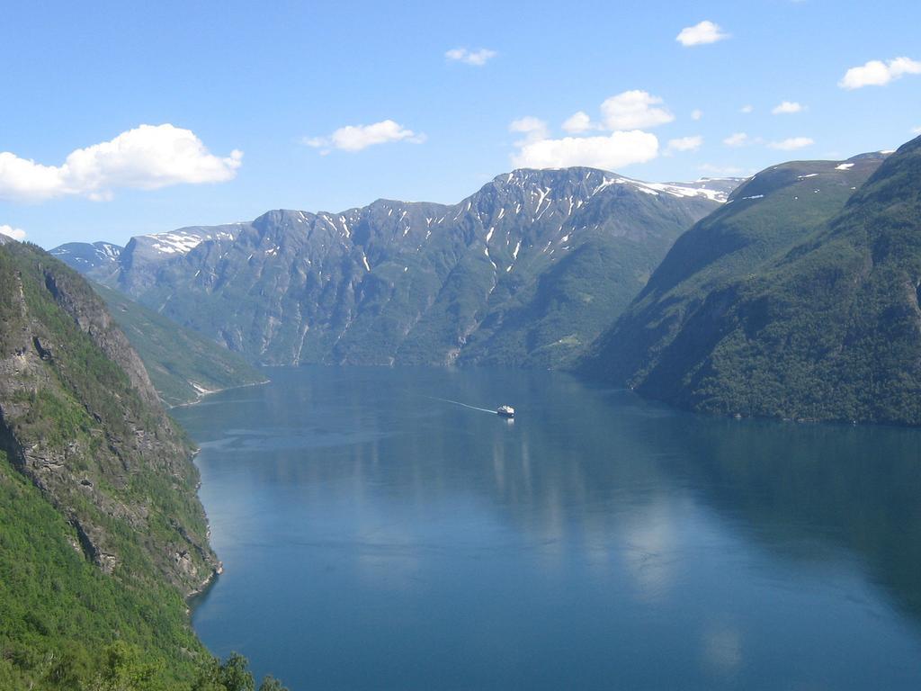 Eidsdal Camping Og Feriehus Exterior foto